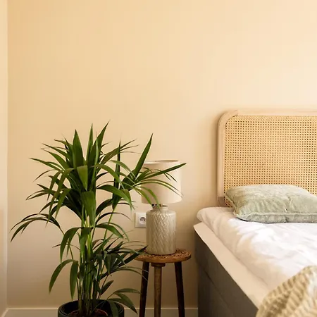 Four Seasons Old Town - Spring 아파트 바르샤바