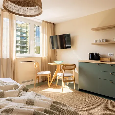 Four Seasons Old Town - Spring Apartment